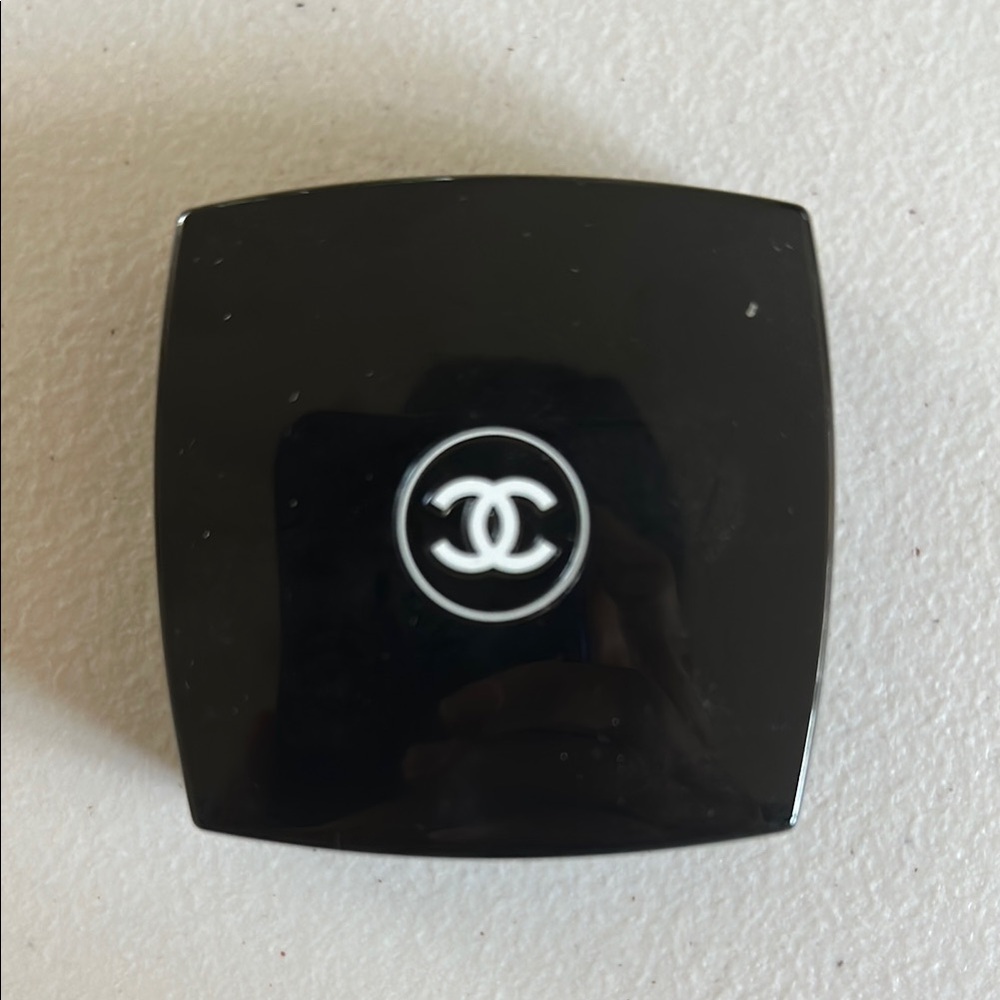 CHANEL Les 4 Ombres eye color collection